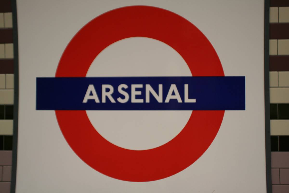 arsenal tube stop arsenal tube stop