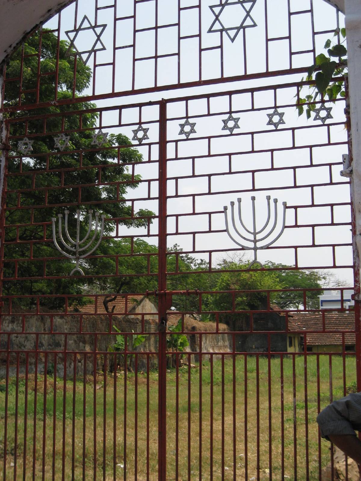gate-across from synagogue gate-across from synagogue