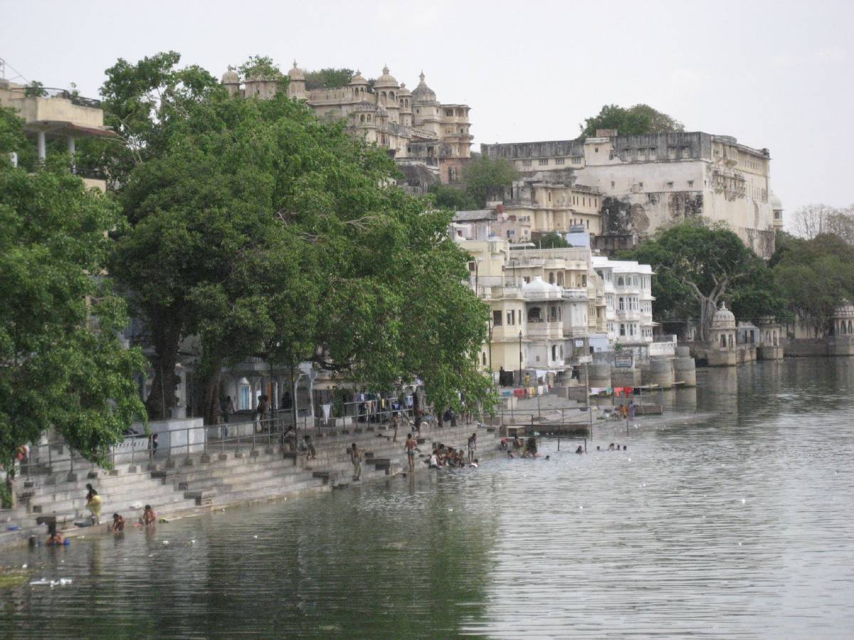 lake front udaipur lake front udaipur
