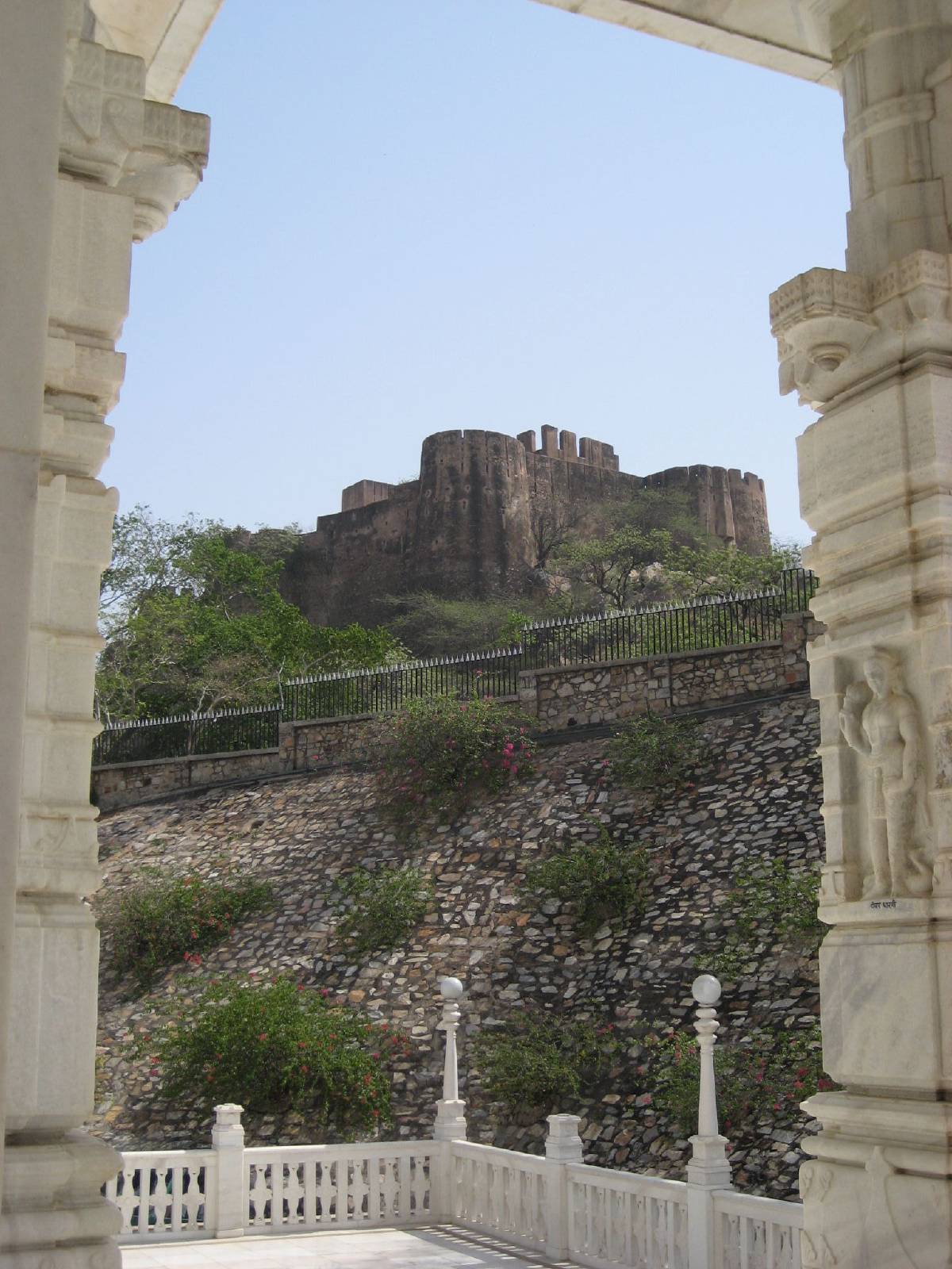 view of fort from birla lakshmi narayan temple view of fort from birla lakshmi narayan temple