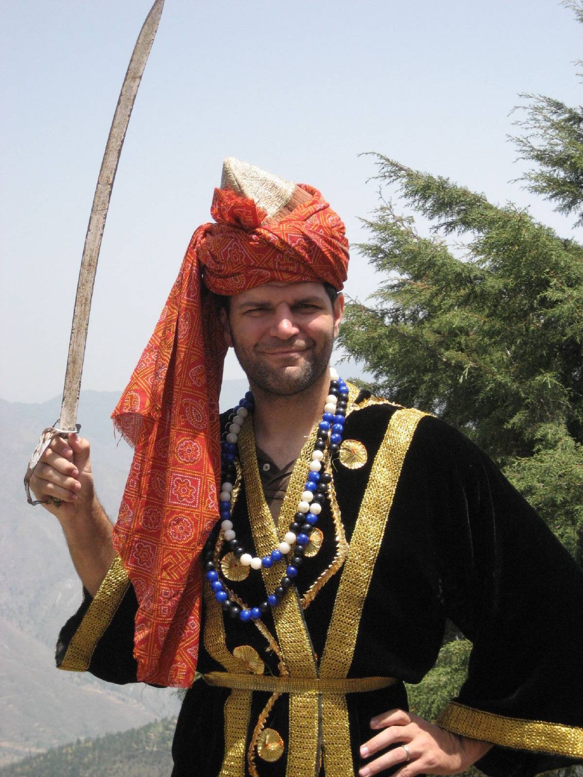 dave in garhwali dress