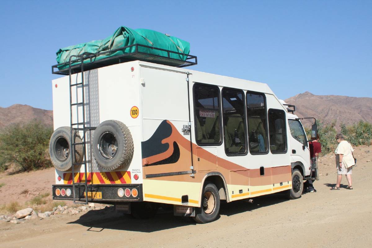 safari vehicle safari vehicle