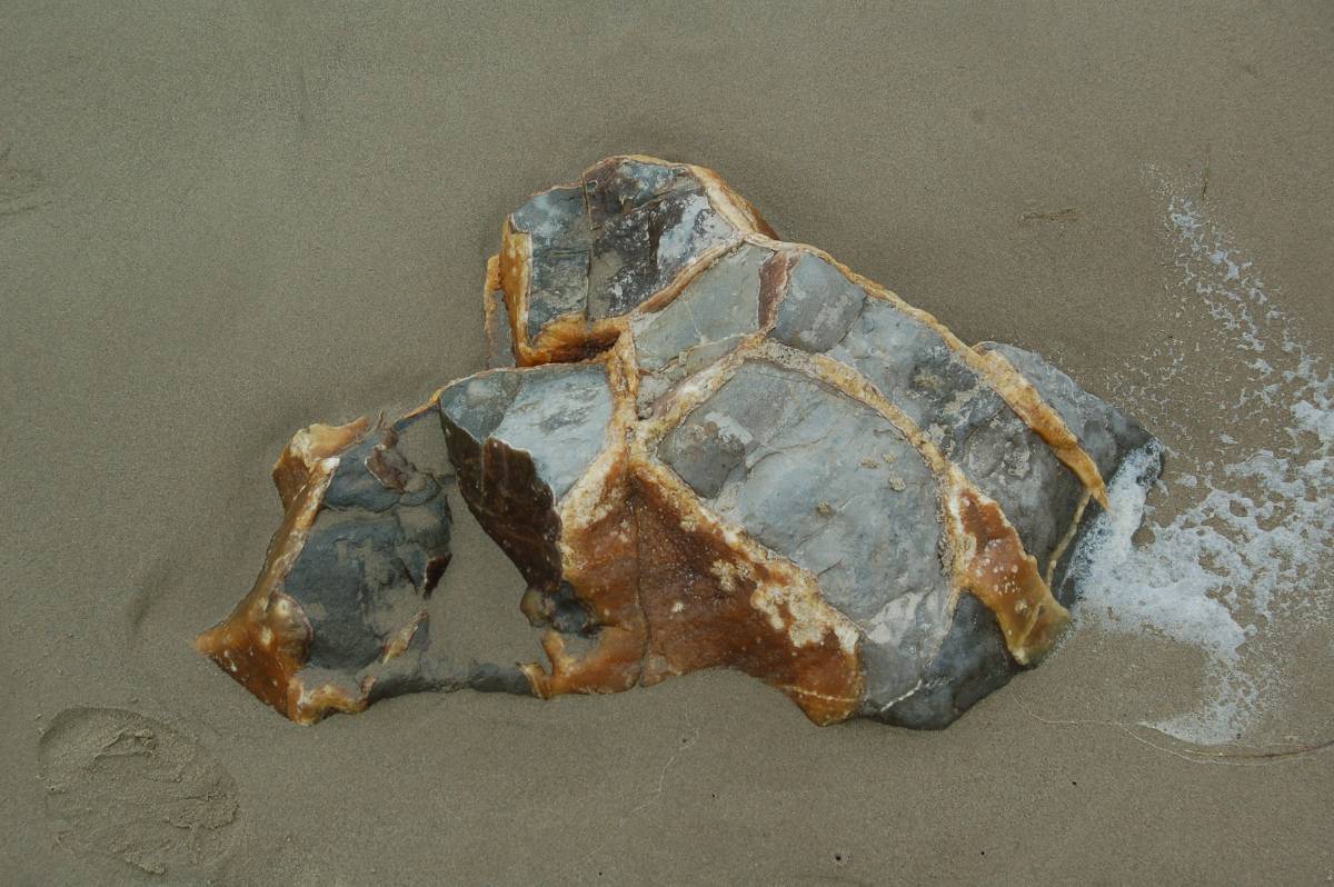 broken off piece of boulder at moeraki broken off piece of boulder at moeraki
