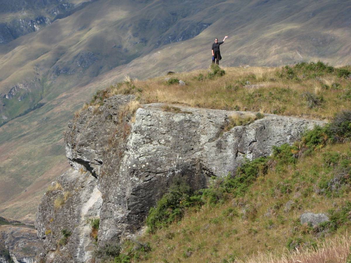 Hike at Lake Wanaka Hike at Lake Wanaka
