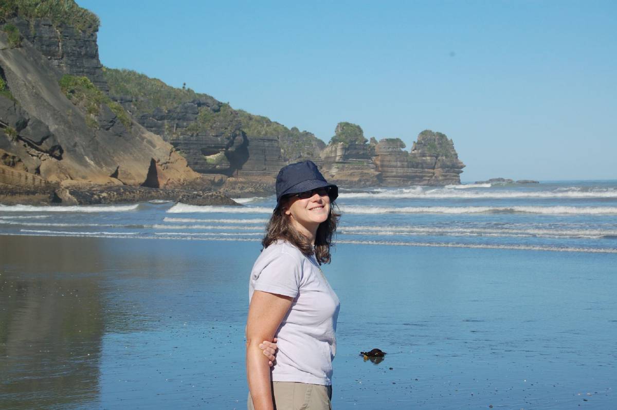 punakaiki beach punakaiki beach