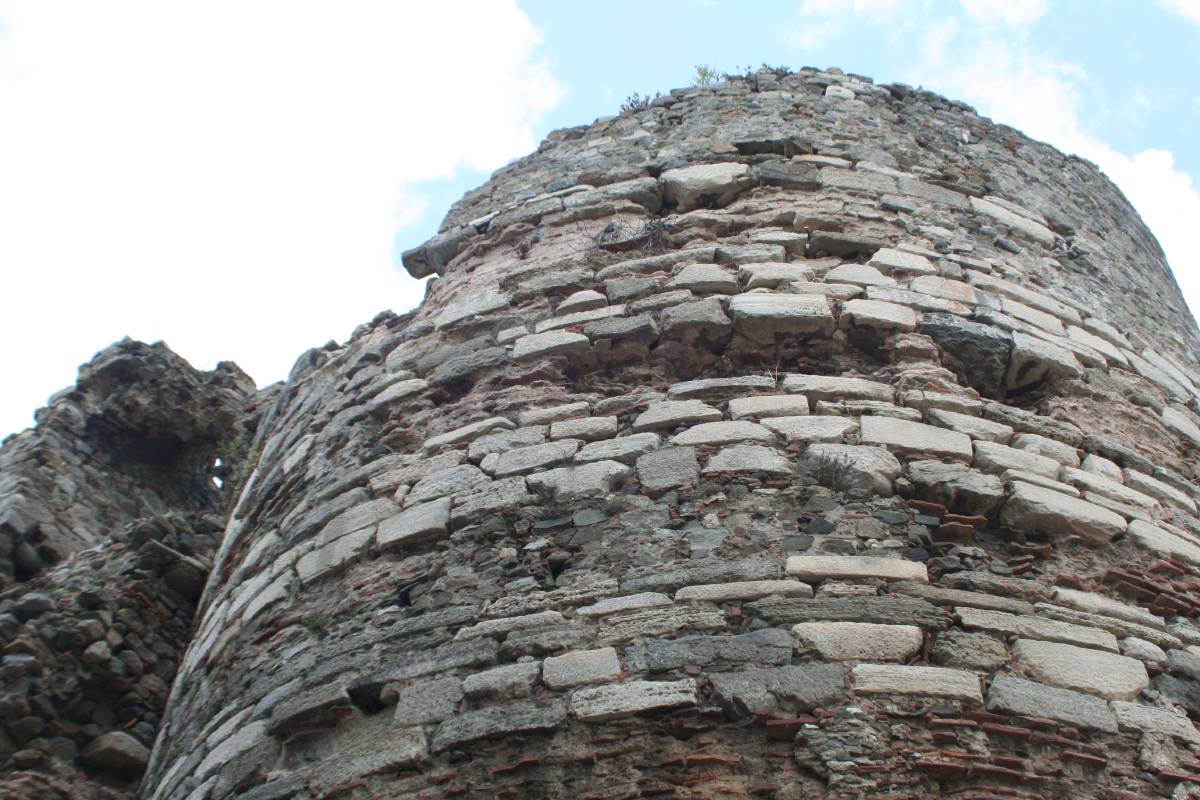 yoros castle yoros castle